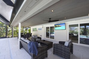 Terrace/patio - ☀️Changes In Latitudes-Private Pool-Steps to Beach☀️ (Fort Myers Beach)