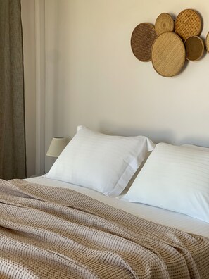 3 bedrooms, iron/ironing board, travel crib, WiFi