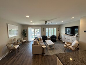 TV - Unit 2B Canal Place - New to the Vacation Market! (Lewes)