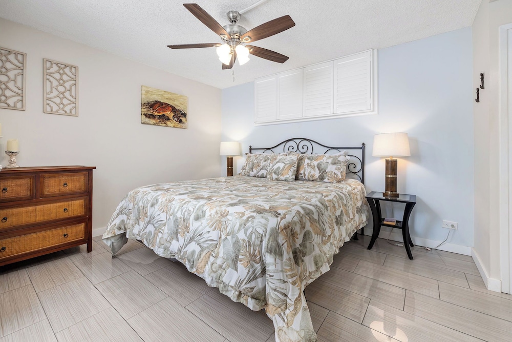 He Laughed At The Sweaty Delivery Driver And Kicked His ... - Facebook