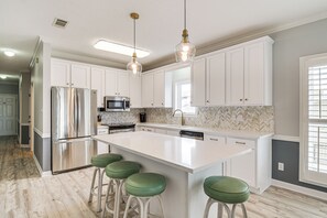 Interior - Dolphin Harbor Orange Beach Condo w/ Beach Access! (Orange Beach)