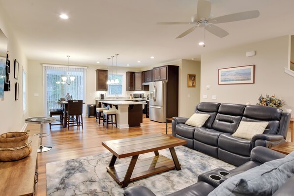 House (3 Bedrooms) | Interior