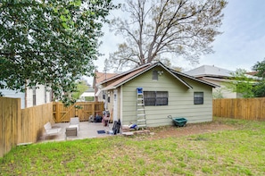 Interior - Cozy Vicksburg Home w/ Patio ~ 1 Mi to Riverfront! (Vicksburg)