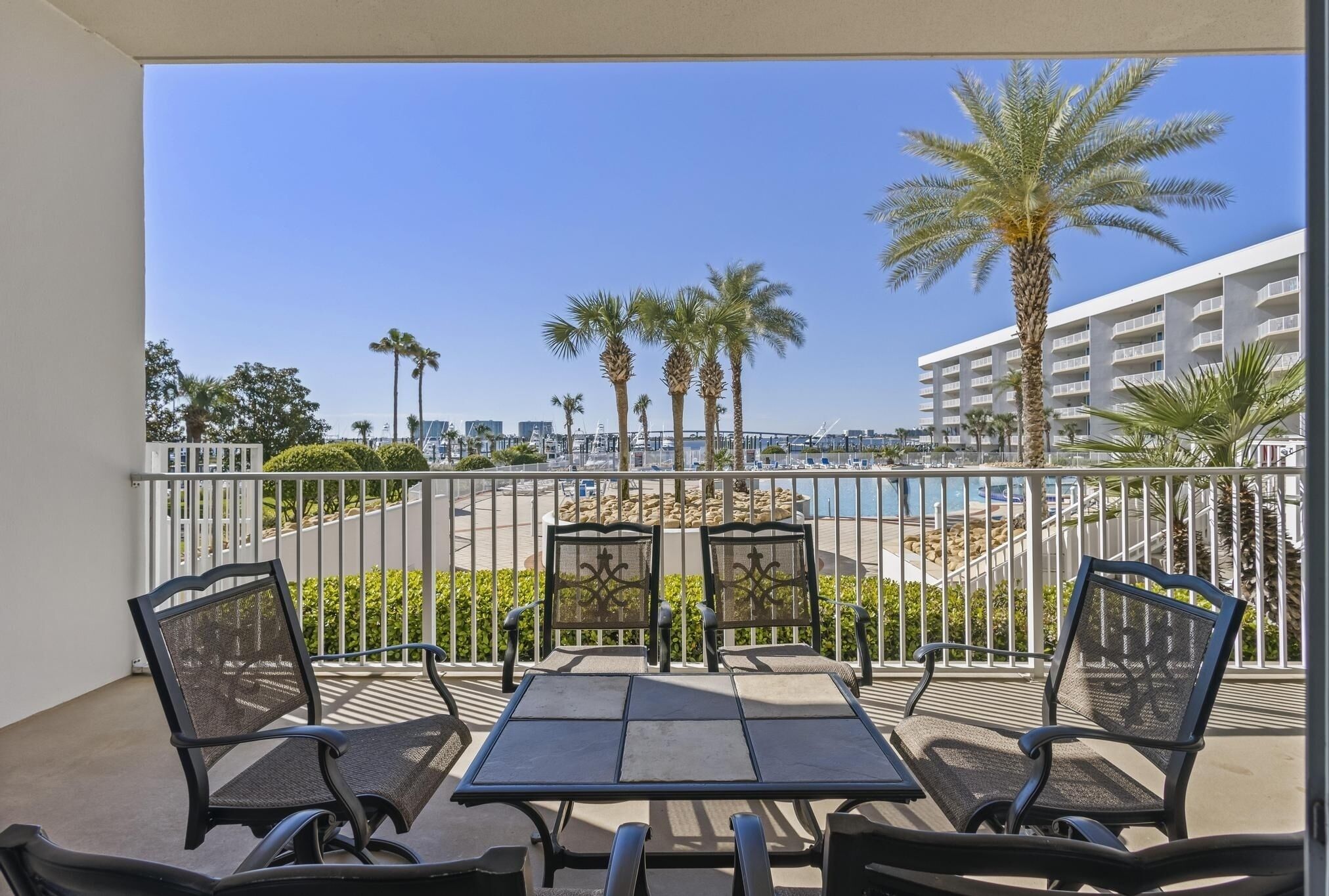 Condo, 3 Bedrooms | Property grounds