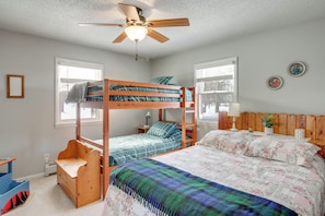 House (2 Bedrooms) | Interior
