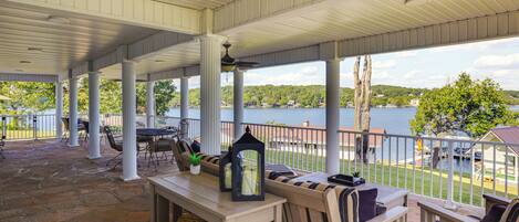 House (5 Bedrooms) | Interior