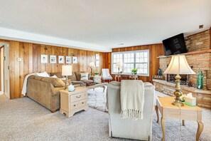 House (5 Bedrooms) | Interior - Lake of the Ozarks Haven w/ Decks, Dock & Kayaks! (Roach)