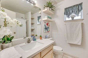 Bathroom - Pet-friendly San Juan Home w/ Private Yard & Grill (San Juan)