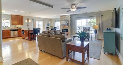 Idyllic New Buffalo Condo: Walk to Beach & Shops!