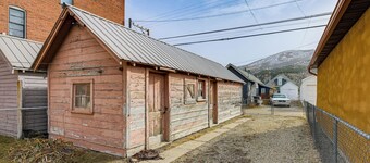 Downtown Anaconda Studio: Walk to Dining & Bars!