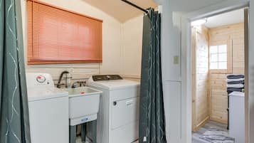 Apartment (0 Bedroom) | Interior