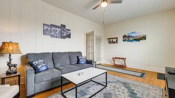 Apartment (0 Bedroom) | Interior