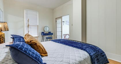 Downtown Anaconda Studio: Walk to Dining & Bars!