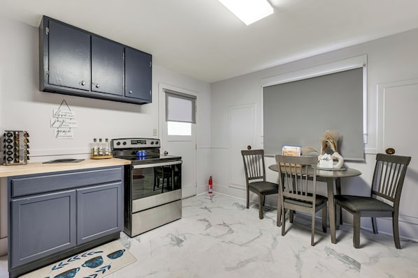 Apartment (0 Bedroom) | Interior