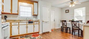 Charming Satsuma Home ~ 14 Mi to Mobile!