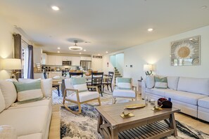 House (5 Bedrooms) | Interior