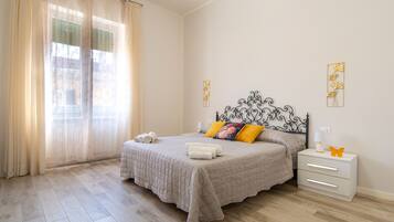 2 chambres, fer et planche Ă repasser, Wi-Fi, draps fournis