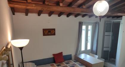 Independent single room in Lastra a Signa