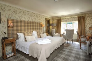 Minibar, individuelt dekorert, individuelt innredet og skrivebord