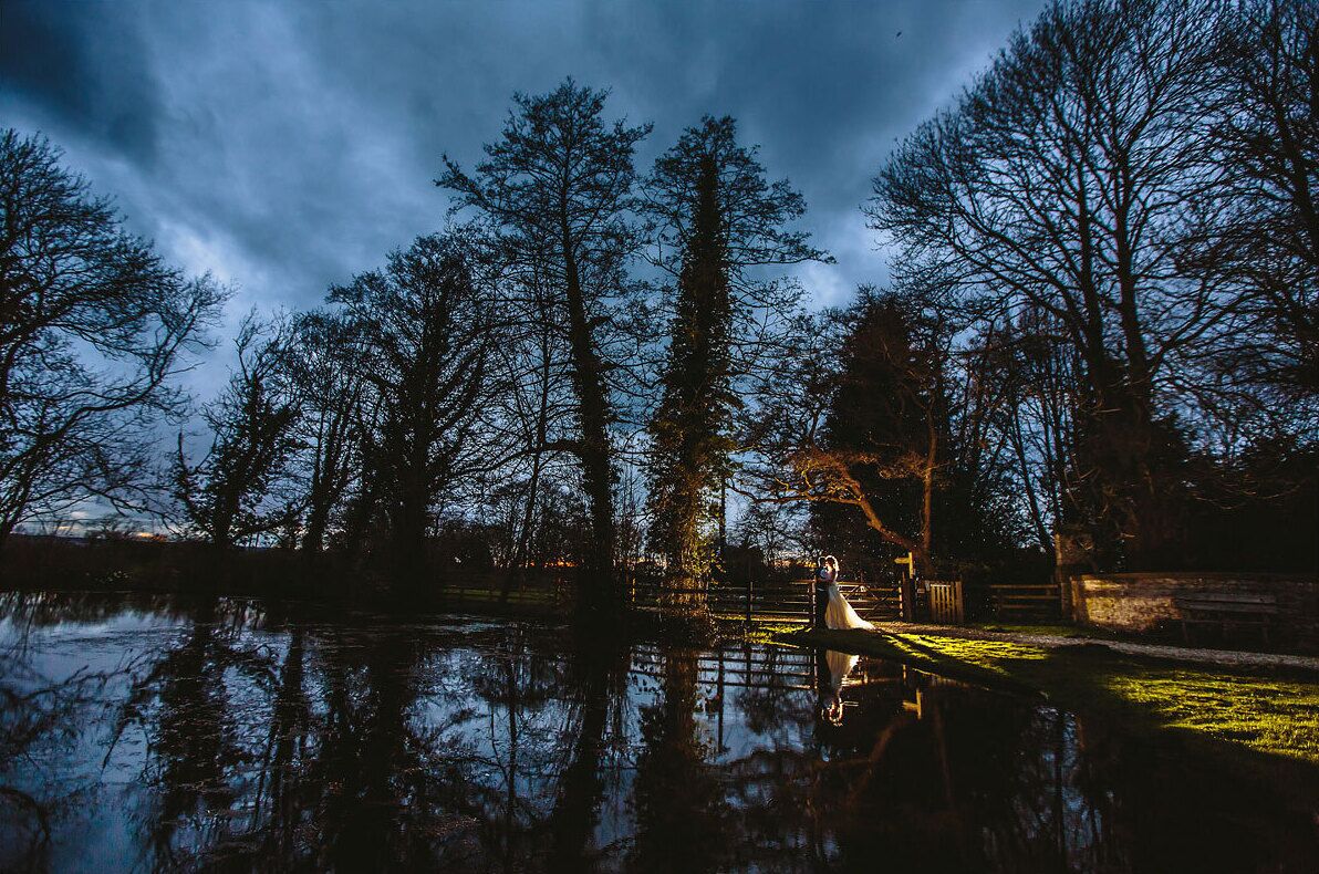 Overnatningsstedets facade – aften/nat