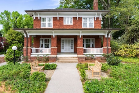 Exterior. Family & Group Retreat w/ Hot Tub + Office Space Central GSO