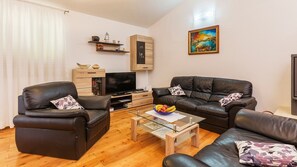 TV, videospill og bordtennis