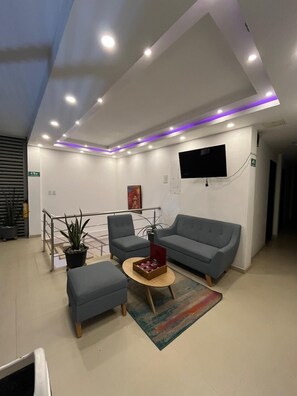 TV - HOTEL ANAJIRAWAA (Riohacha)