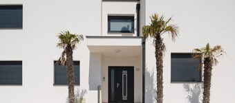 Villa Bellatrix 2 - heated pool and jacuzzi, quite area, family, sea view