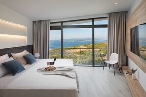 4 habitaciones, tabla de planchar con plancha, wifi y ropa de cama