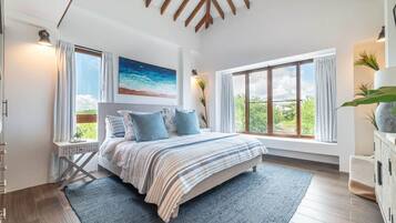 5 Schlafzimmer, Schreibtisch, Bügeleisen/Bügelbrett, kostenloses WLAN