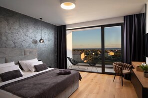 4 soverom, strykejern/-brett, wi-fi og sengetøy