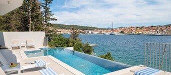 Villa Lavanda & Maslina two pools - near sea, beachfront,sea view, quite area, pet friendly, family.