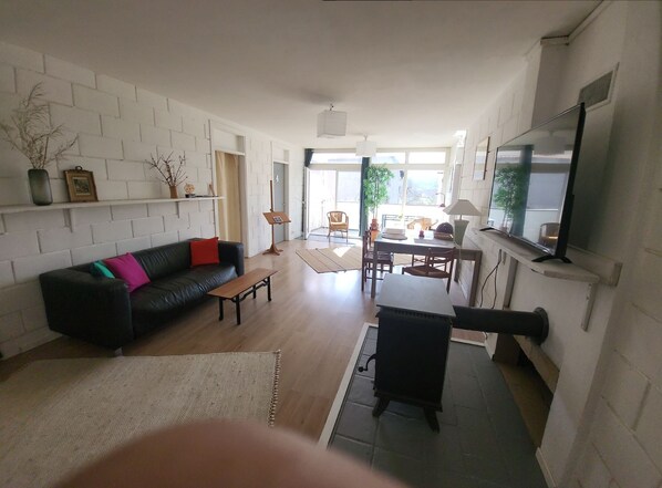 Smart-TV, peis og PC-skjermer