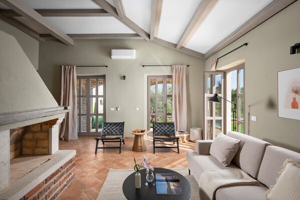 TV, fireplace, foosball - Rustic Villa Reichardia with a pool in Istri, panoramic view, pet friendly, quite area, family, private parking, terrace, fancy yard (Sveti Lovrec)