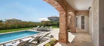 Rustic Villa Seseli pool, panoramic view, pet friendly, quiet area, family