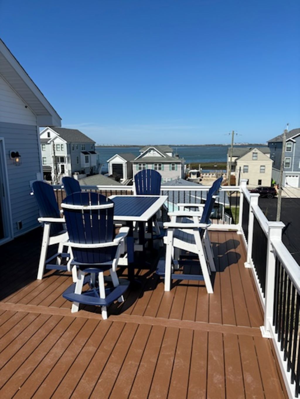 HUGE HOUSE AMAZING WATER VIEWS SLEEPS 14!!!