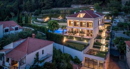 Exclusive Villa Marnano - Split, sea view, near center, concierge services, jacuzzi