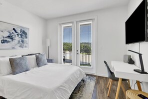 1 chambre, bureau, fer et planche à repasser, accès au Wi-Fi (inclus)