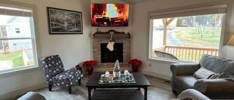 TV, fireplace
