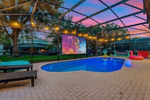 Children’s area - NEW EPIC Themed Pool Villa l VR Game Room  l 3 miles to Disney (Kissimmee)
