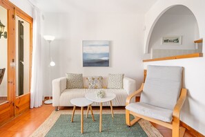 Living area - Apartamento con Vistas al mar (Arenal d'en Castell)
