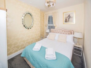 4 chambres, fer et planche à repasser, Wi-Fi gratuit, draps fournis