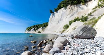Hotel RĂŒgenschmiede vis a vis Hiddensee
