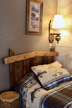 Basic Studio Suite, Multiple Beds