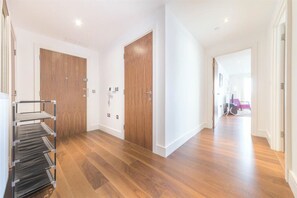 Unclassified image, 4 of 22, button - Lincoln Plaza Collection - 2B2B (London)