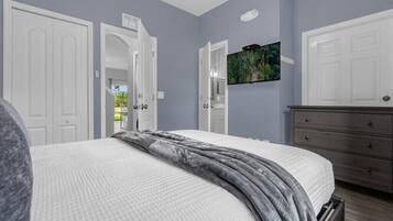 4 Schlafzimmer, Bügeleisen/Bügelbrett, WLAN, Bettwäsche