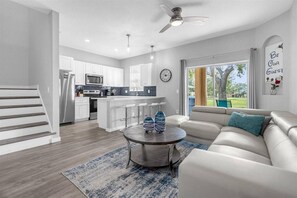 TV - 4 Bedrooms/ 3 Bathrooms/ Regal Palms (331 MA) (Davenport)