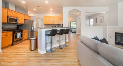 Central bliss near parks & shops