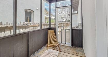 Close to everything ABQ, #B Stay here!