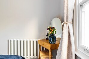 2 chambres, fer et planche à repasser, accès Internet, draps fournis